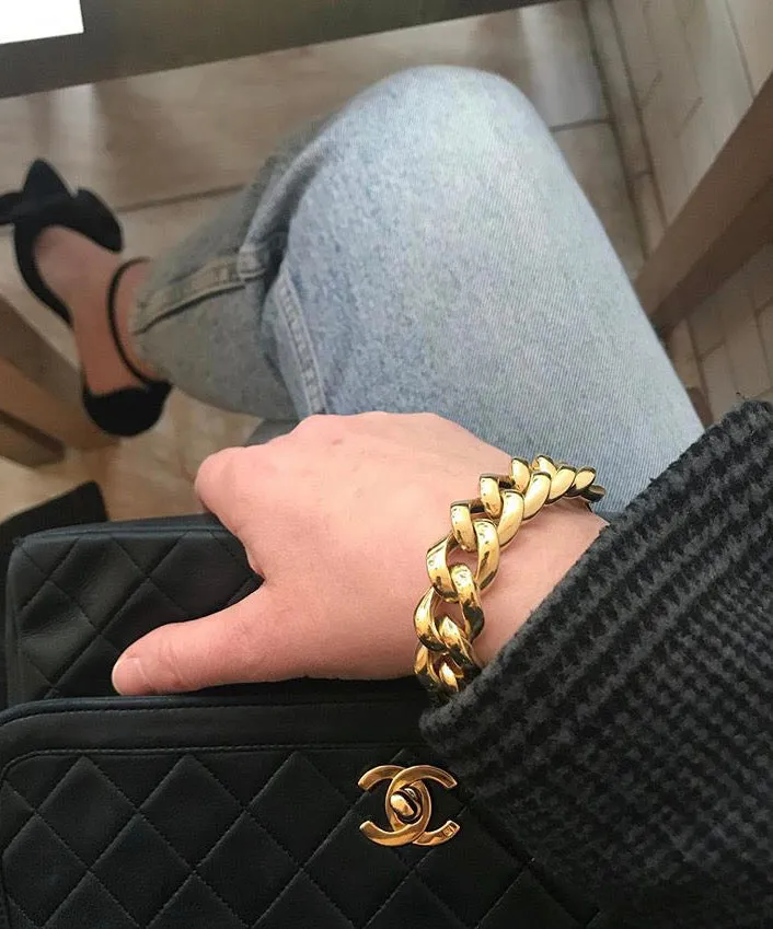 GOLD THICK CURB CHAIN BRACELET